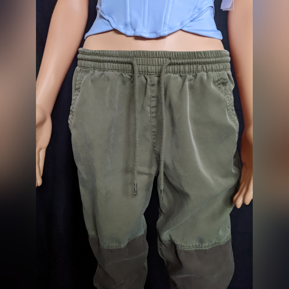 H&M Olive Green Joggers - Picture 2 of 11